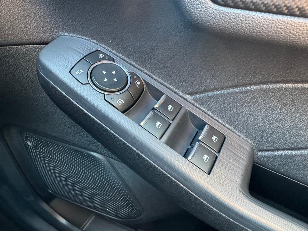 Ford Kuga Photo 4b28a415-ff98-471a-a08c-abe13c4d61f0.JPEG