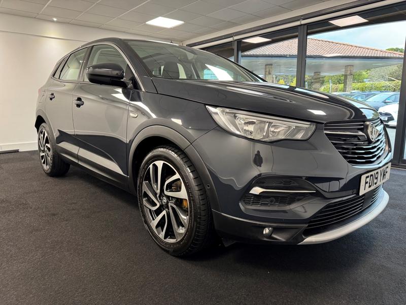 Vauxhall Grandland X Photo 4b2c40d3-f3e1-4cf0-b470-e07d9f9bbada.jpg