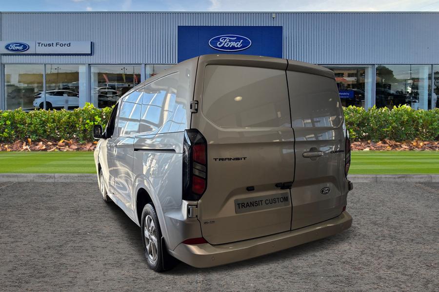 Ford TRANSIT CUSTOM Photo 4b2d9cf4-14d9-4173-ae7e-b2b717ca7095.jpg