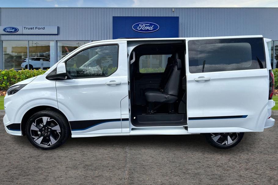 Used Ford TRANSIT CUSTOM L1DCIVSPORT4 6