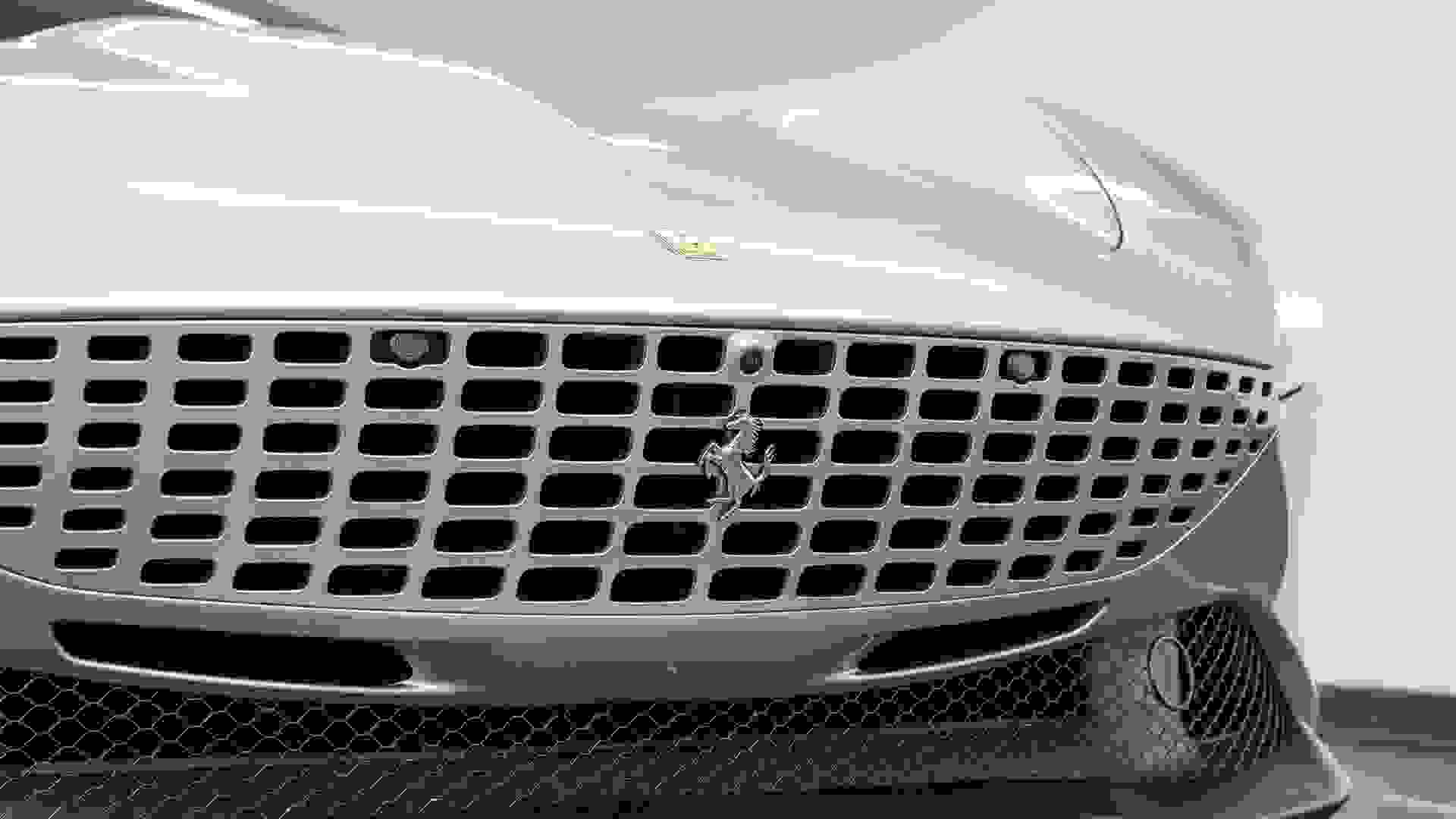 Ferrari ROMA Photo 4b3caff7-4455-4c71-8d31-5585f05ce174.jpg