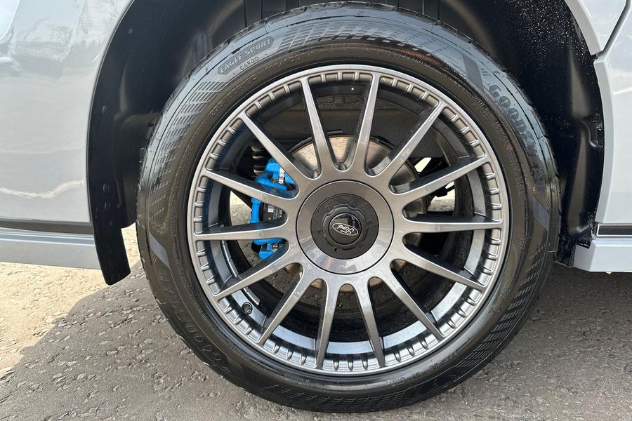 Ford TRANSIT CUSTOM Photo 4b51c3df-2225-4340-9a85-d7671bbf083a.jpg