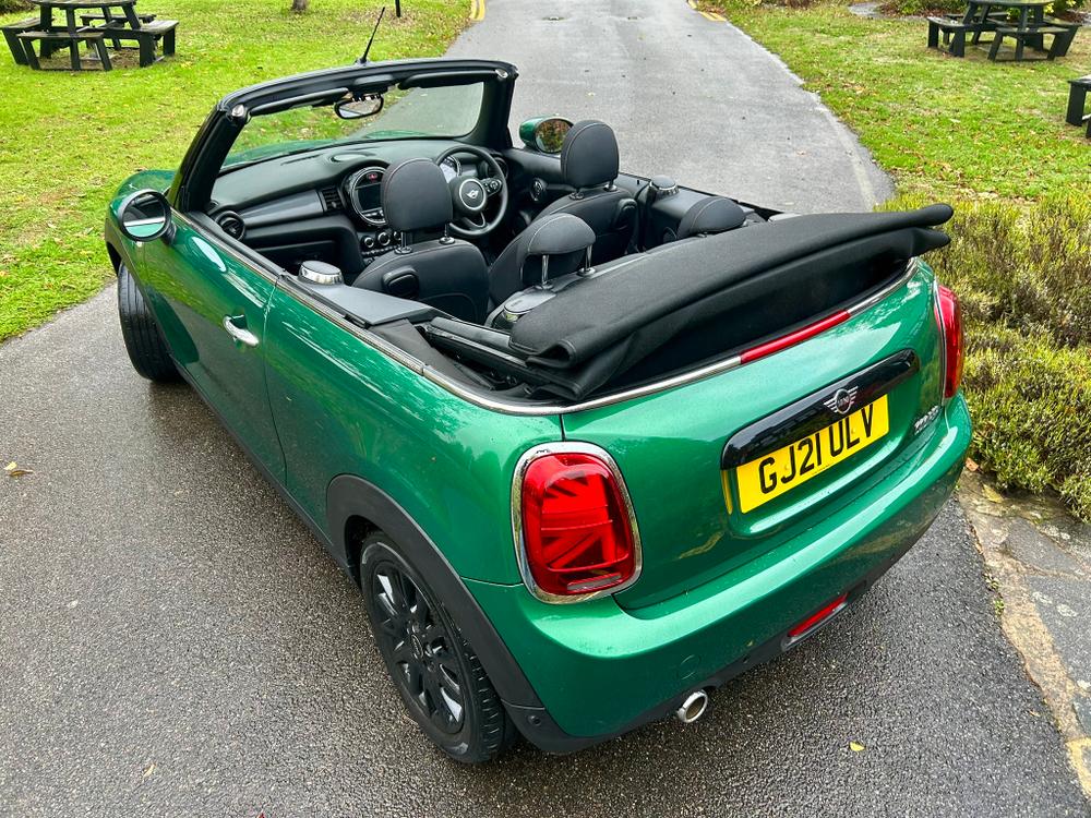 Used MINI Convertible GJ21ULV 23
