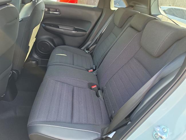 Honda Jazz Photo 4b64121d-72c0-4f5d-8bd4-2fb773f09032.jpg