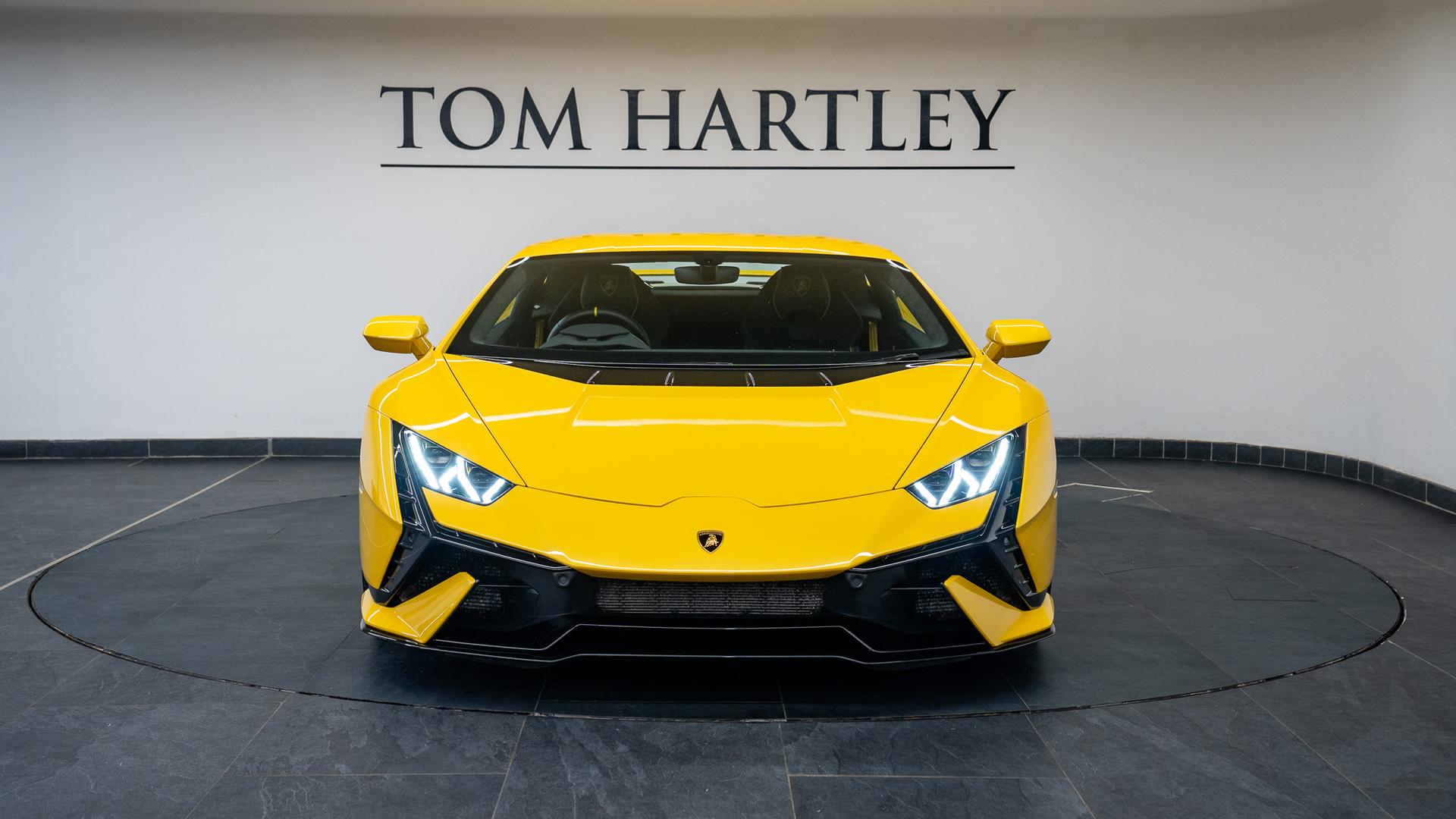 LAMBORGHINI Huracan Photo 4b7949e9-afec-46e0-92fd-7241d5147f20.jpg