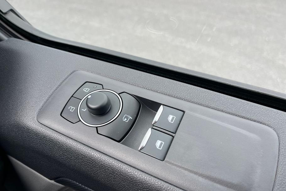 Used Ford TRANSIT CUSTOM 65/N102206 10