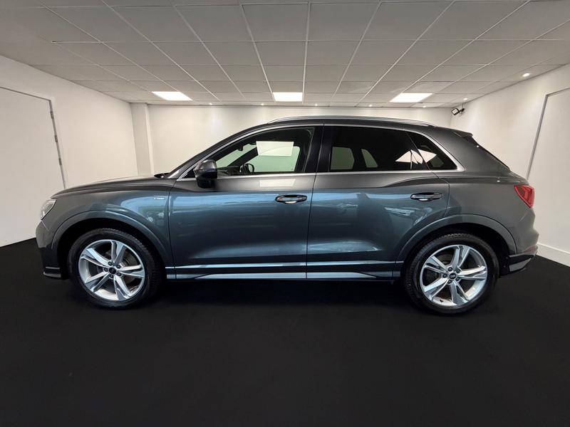 Audi Q3 Photo 4b8f8957-b00e-4e0c-be27-aa4e52f9b744.jpg