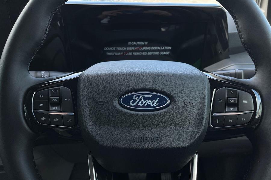 Ford TRANSIT CUSTOM Photo 4b9cad2a-17be-4a44-b35c-152bf8cb355d.jpg
