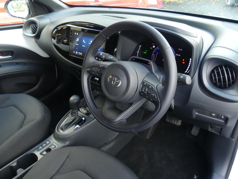 Toyota Aygo X Photo 4ba7b1c4-8c26-4416-bc80-bb667250bee3.jpg