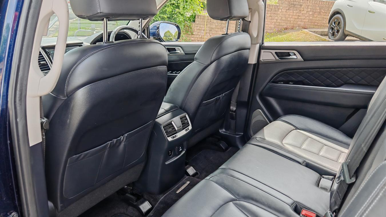Used SsangYong Rexton AU67ZSO 18