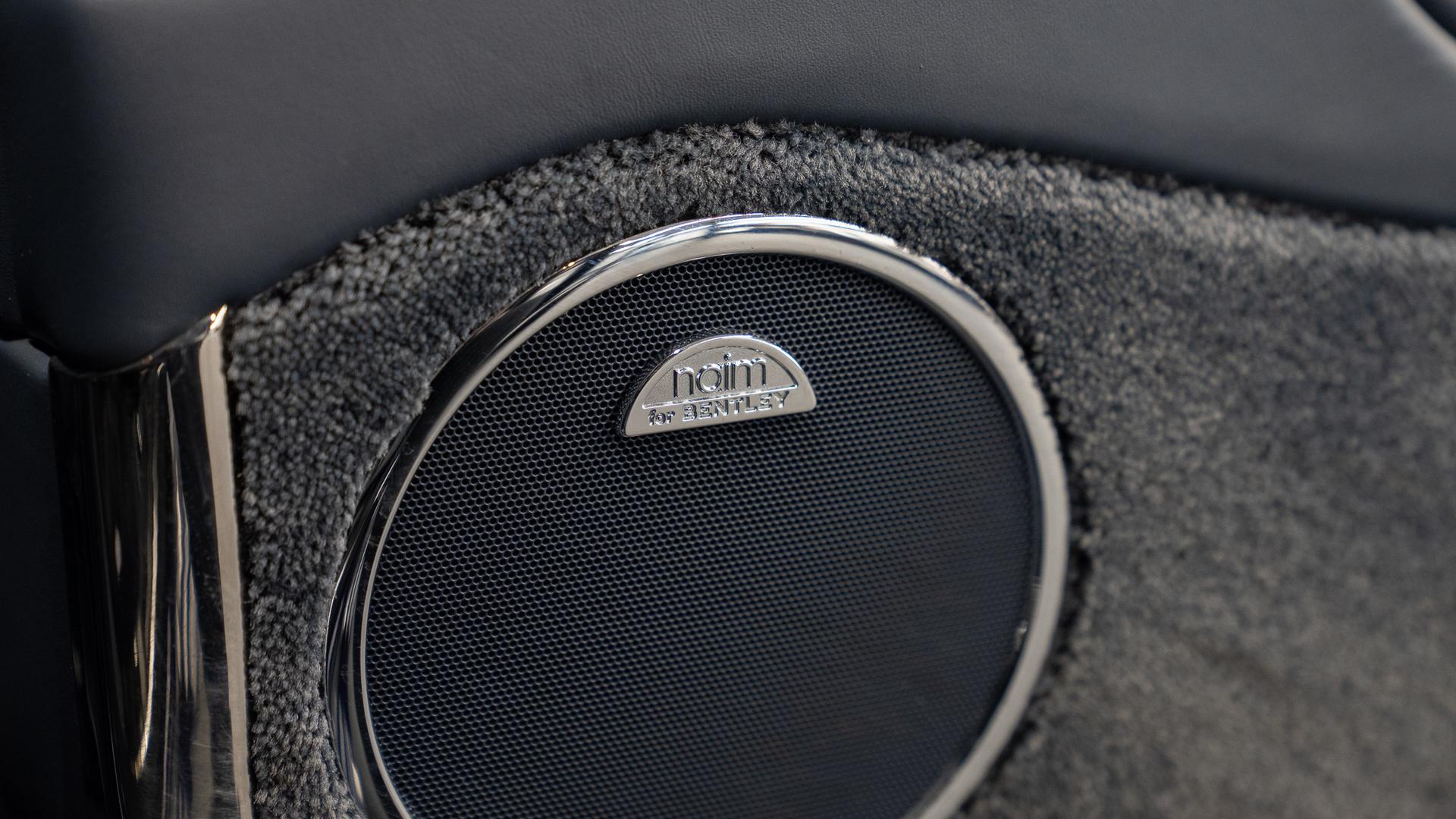 Bentley Mulsanne Photo 4bcbbc00-df66-466e-bb8c-9c2fa342dc14.jpg