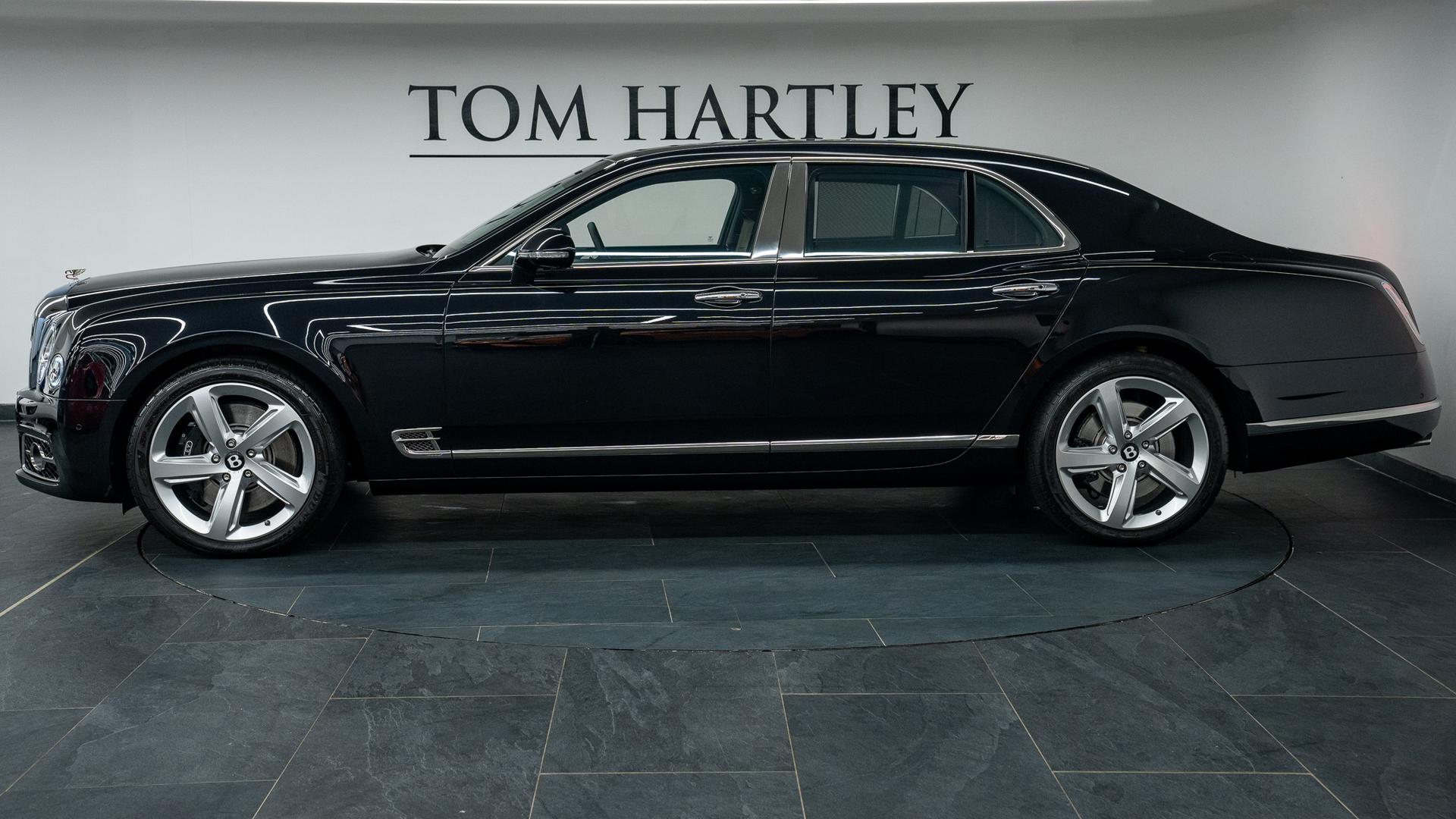 Bentley Mulsanne Photo 4bcd4828-f27b-4442-a364-3b918a1bfbd9.jpg