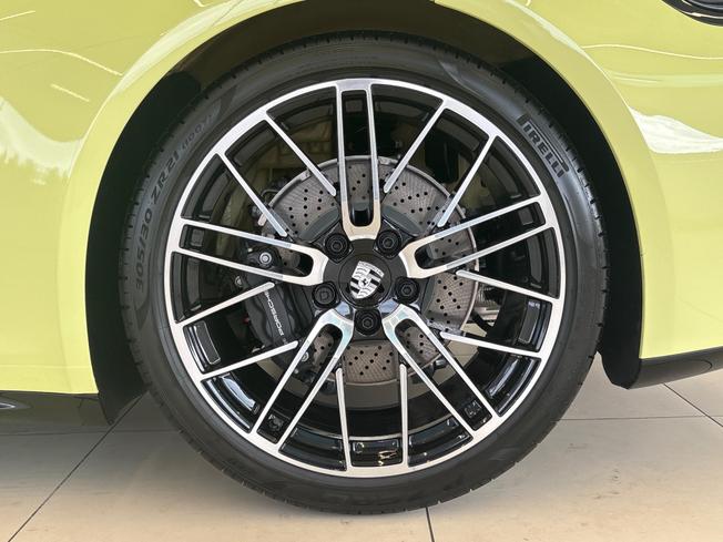 PORSCHE 911 Photo 34