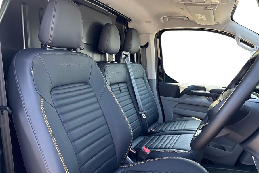 Ford TRANSIT CUSTOM Photo 4bdfe750-31b9-4ee8-8cc1-5e5b3a3255ab.jpg