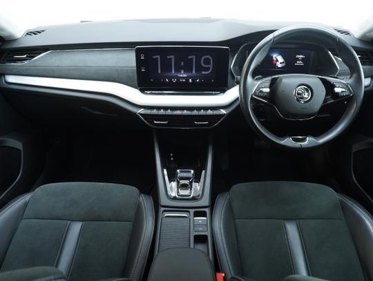 Skoda Octavia Photo 4bee16fc-5b1c-4408-9ac0-47fd57ec6643.jpg