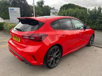 Ford Focus Photo 4