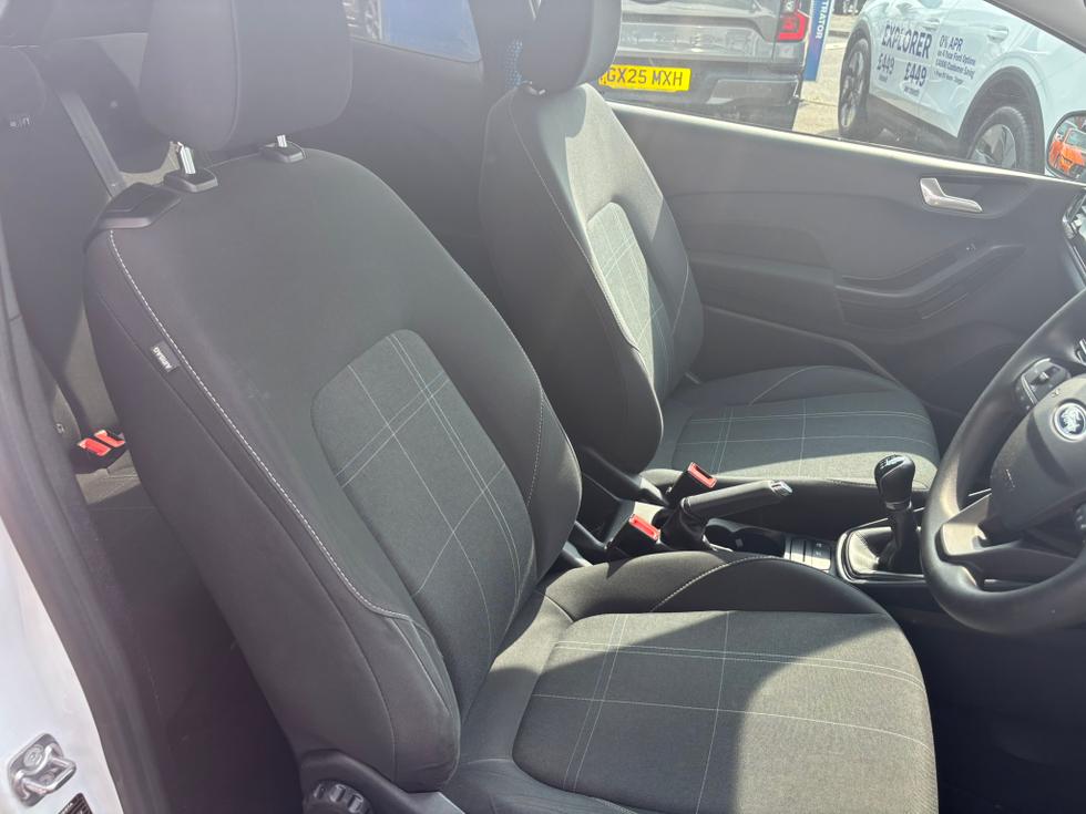 Ford Fiesta Photo 4c05e8c9-d5ce-4b59-9966-8245314fff8e.JPEG