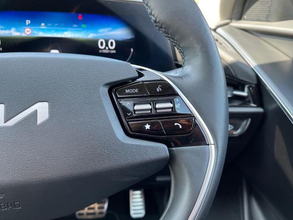 Kia Niro Photo 4c0b461c-068f-4c8b-83d3-917fed0512e3.jpg