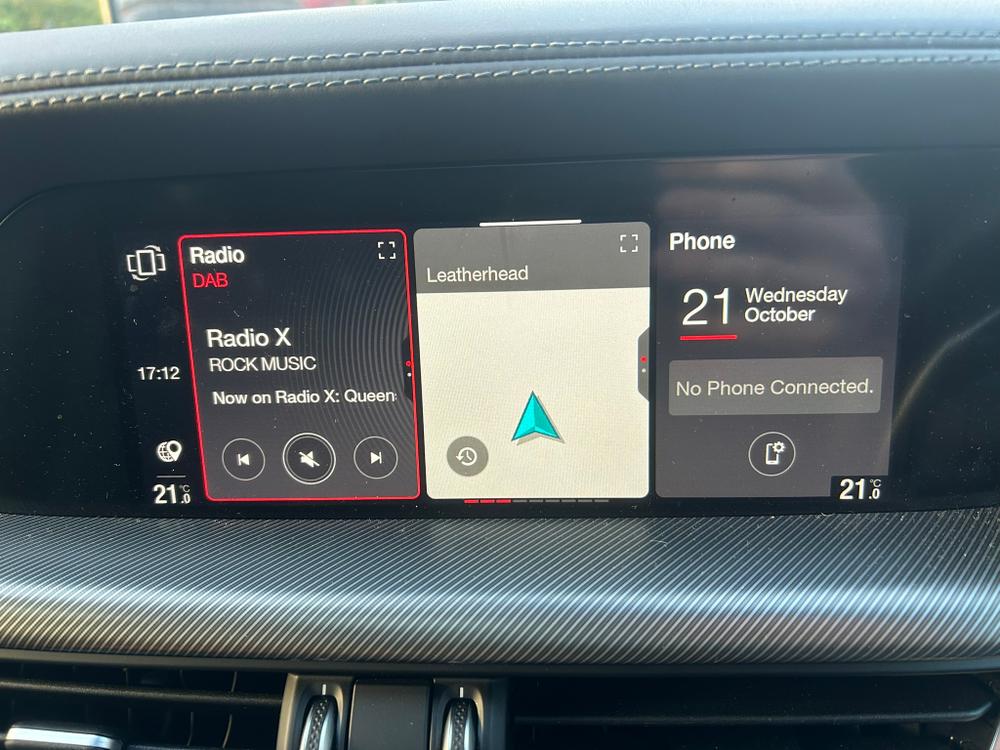 Used Alfa Romeo Stelvio EU74RFX 33