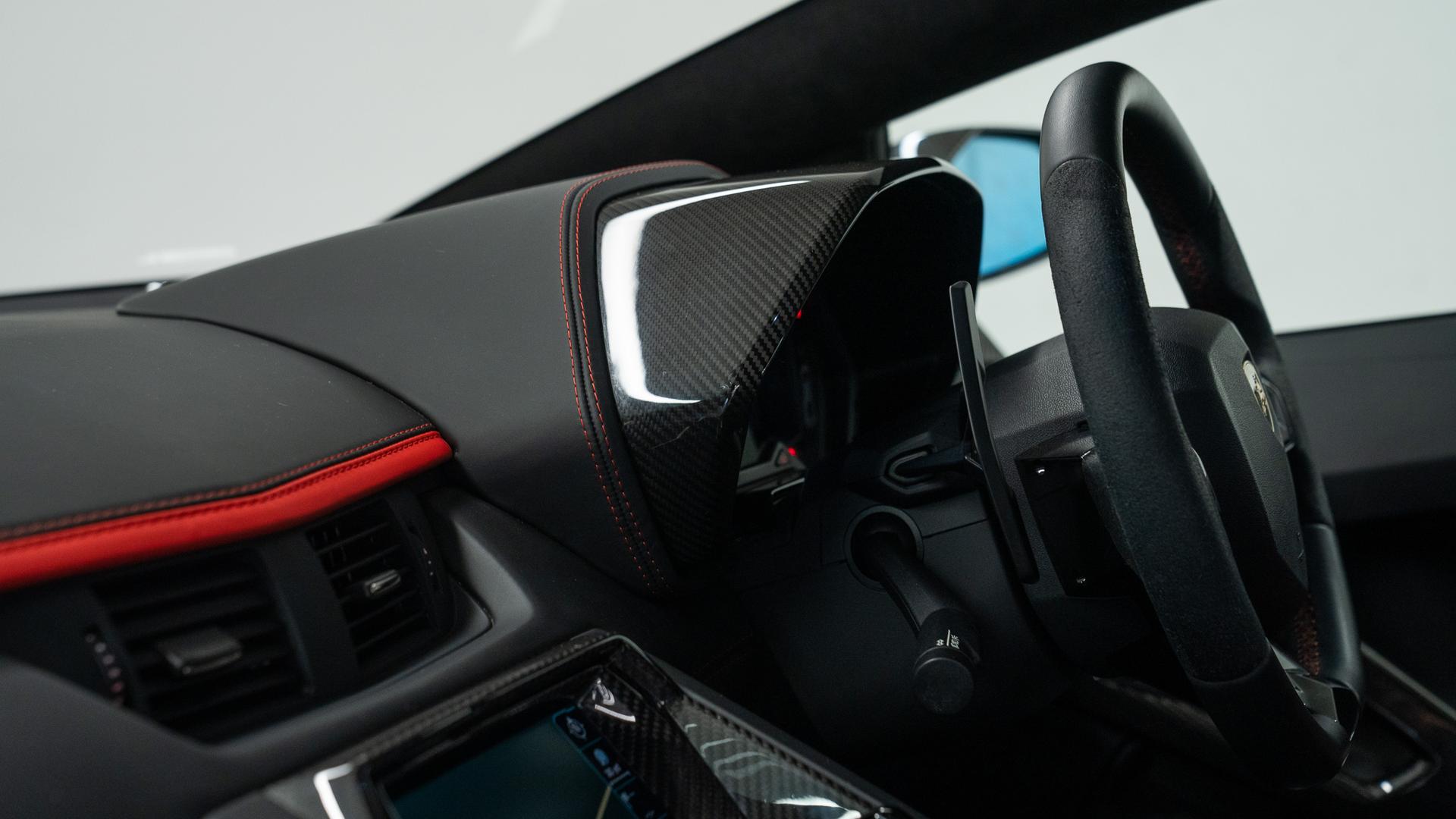 LAMBORGHINI Aventador Photo 4c0ddd2f-a1c1-4e6f-97b0-132116ed16ac.jpg