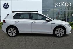 VOLKSWAGEN Golf Photo 4