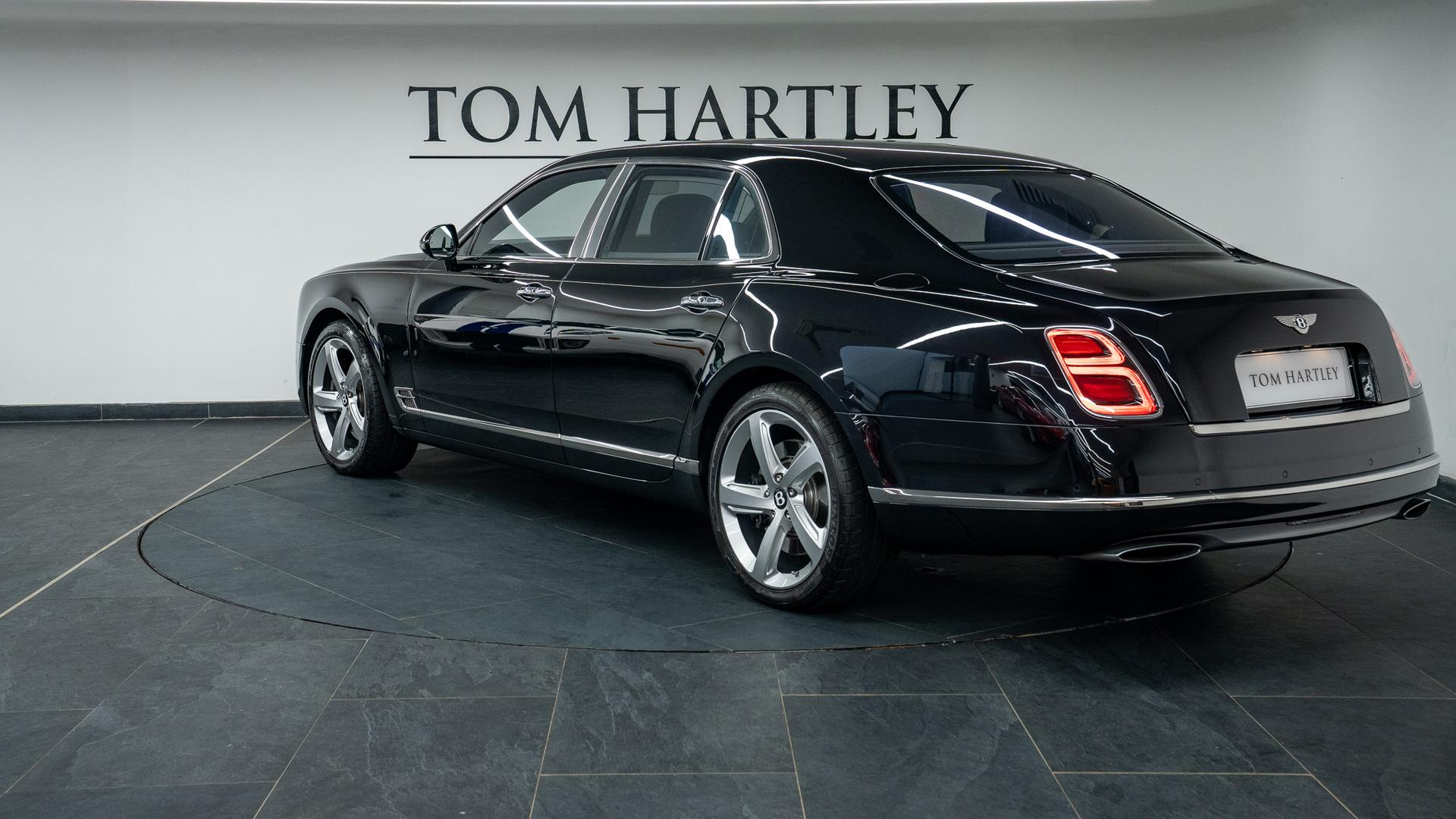 Bentley Mulsanne Photo 4c1571ff-4f21-4171-93a8-c800a2a314f9.jpg