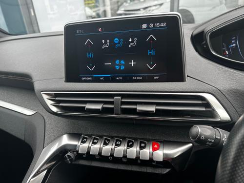Peugeot 3008 Photo 4c1866cb-e2e6-4931-b563-fdfdf5eb43d8.jpeg