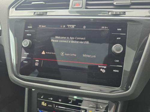 Volkswagen Tiguan Photo 4c27bdff-4560-4165-84c3-3955b35a609f.jpg