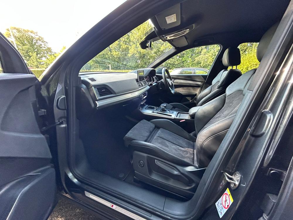 Used Audi Q5 LM69NXA 30