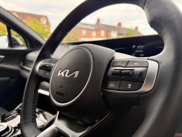 Kia Sportage Photo 4c410ca0-ae38-42cf-b7eb-e4086598ba2d.jpg