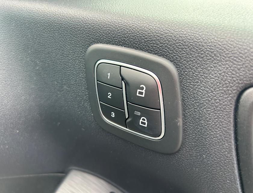 Ford Kuga Photo 4c44dc28-9fc6-407c-8eea-4ec2133bfad8.jpg