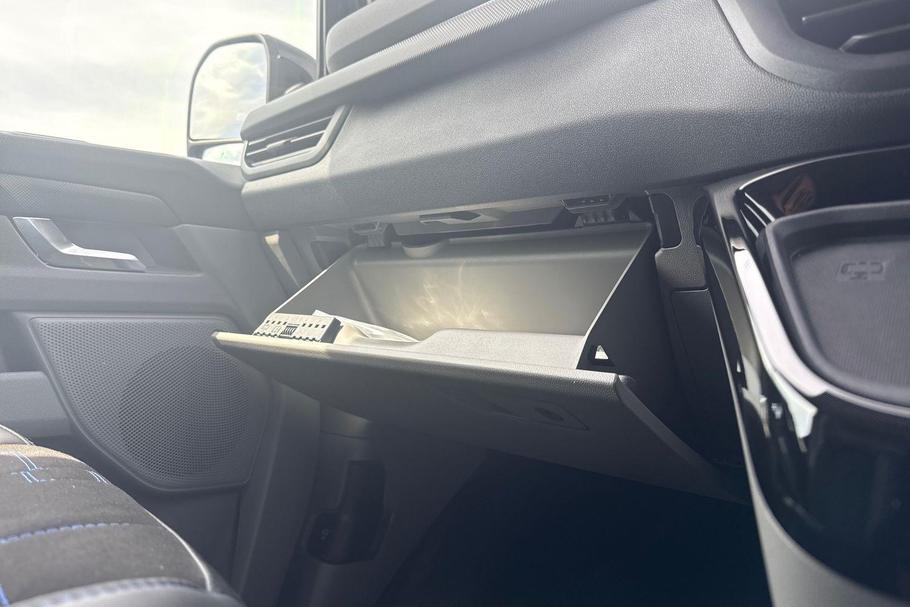Used Ford TRANSIT CUSTOM L1DCIVMSRT15 28