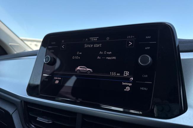 Volkswagen T-Roc Photo 35