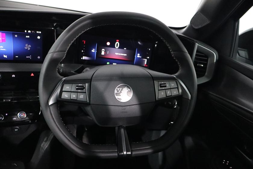 Vauxhall Mokka Photo 4c4f491b-9762-4a57-abc1-2df8eb89c30f.jpg