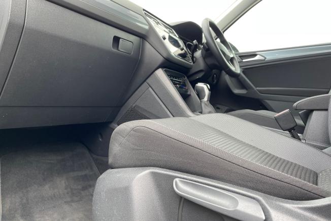 VOLKSWAGEN Tiguan Photo 48