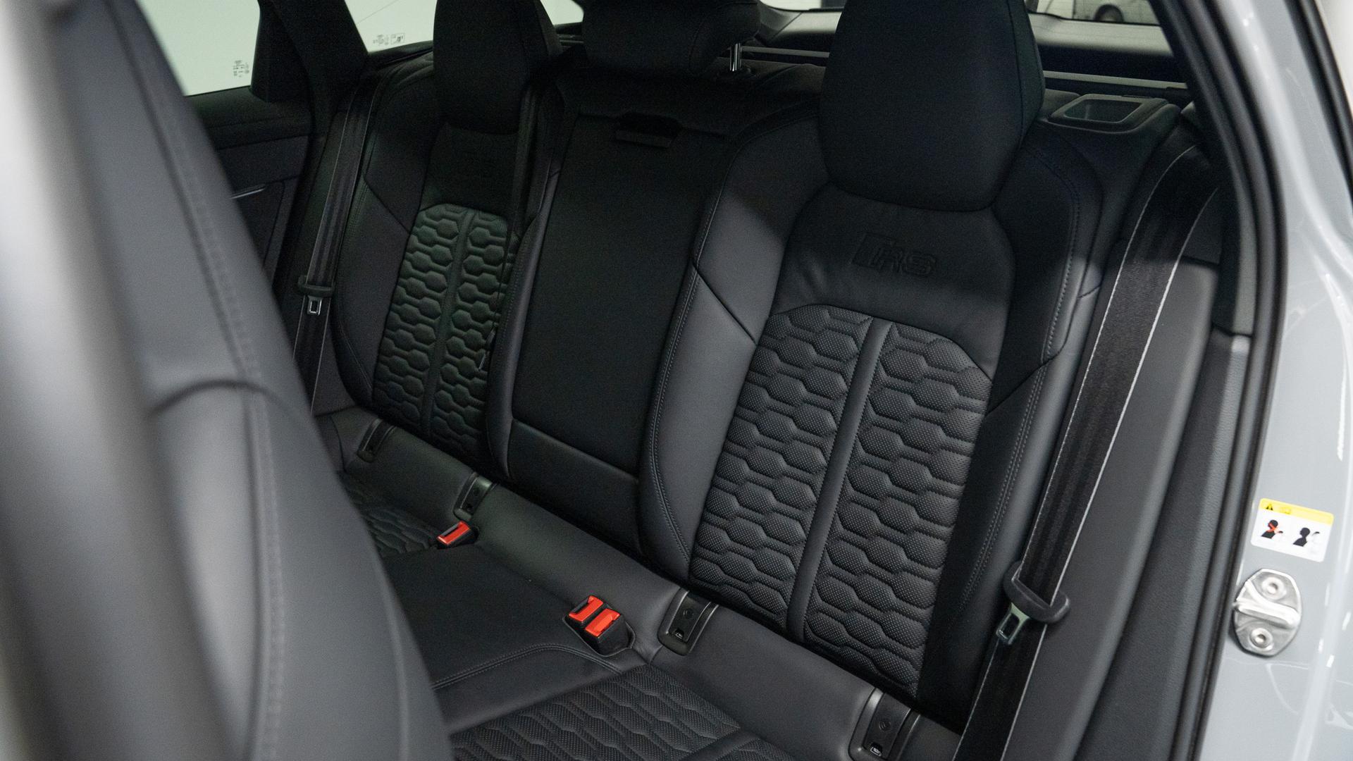 Audi RS6 Photo 4c597172-905c-40e6-9649-8e6cc7b8c029.jpg