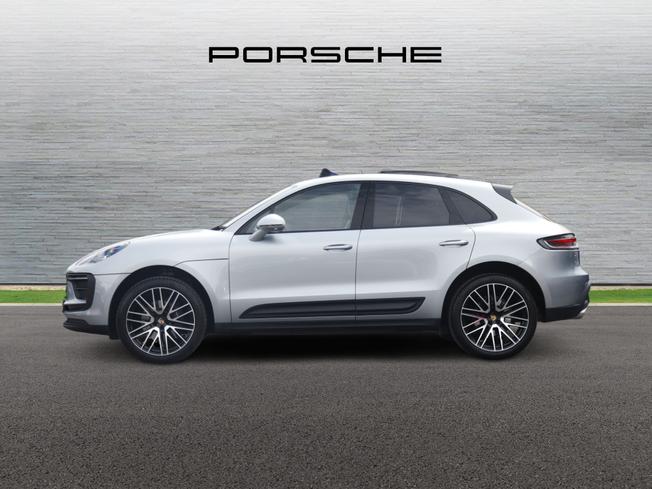 PORSCHE Macan Photo 4