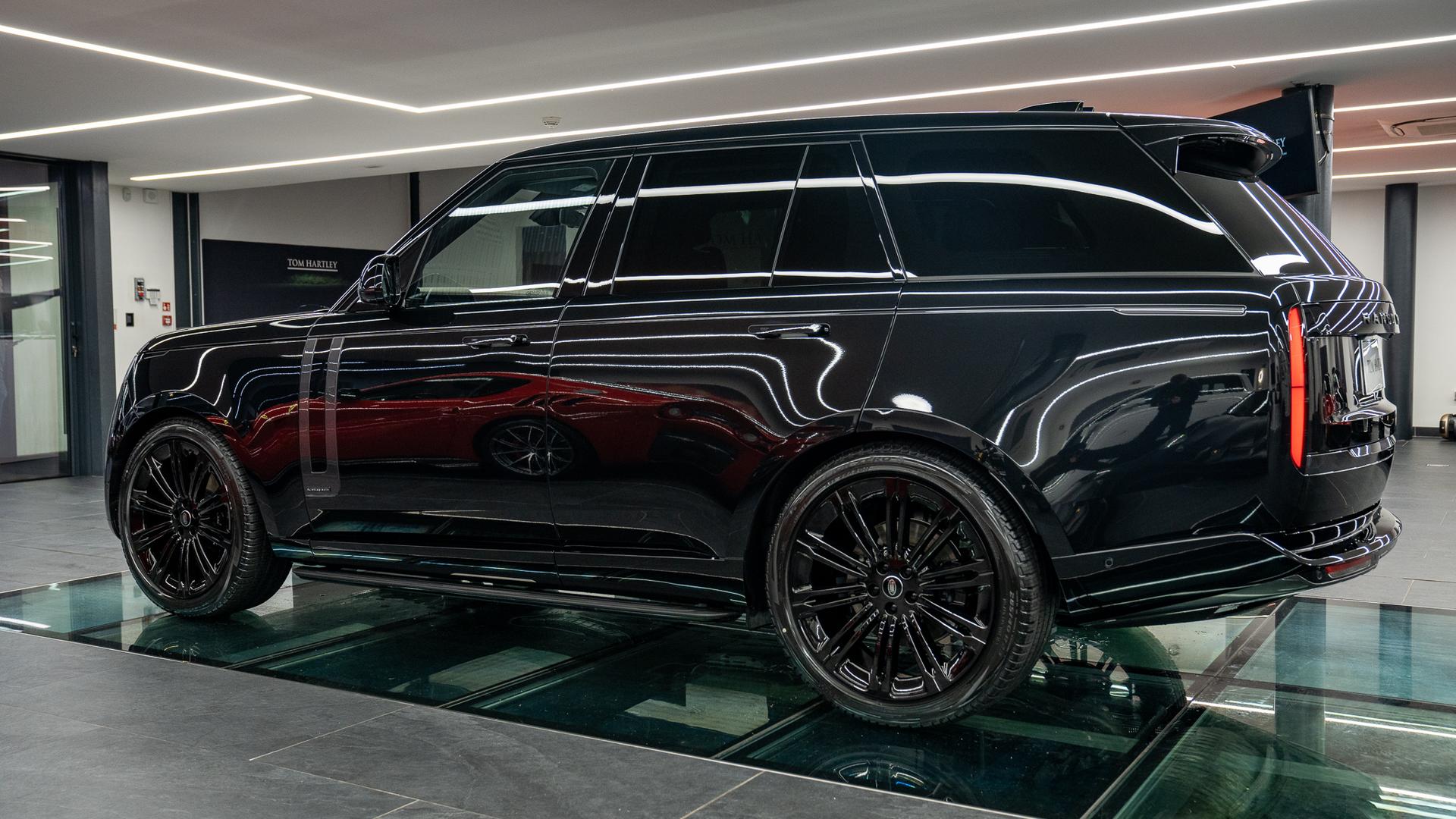 Land Rover Range Rover Photo 4c6b30b4-c2c0-404e-b4f5-8e91407eb9f4.jpg