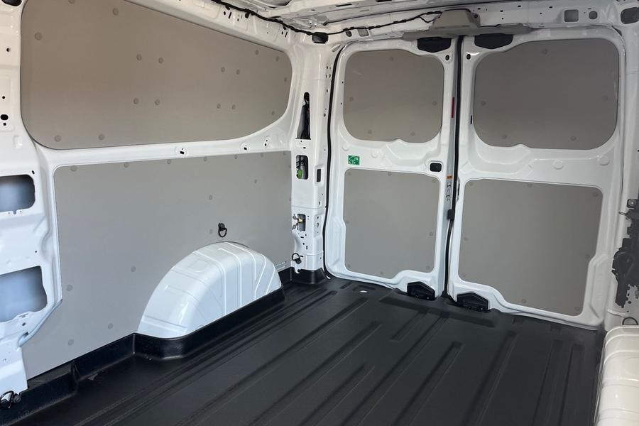 Ford TRANSIT CUSTOM Photo 4c7728da-770b-4da5-a064-444566f02f37.jpg