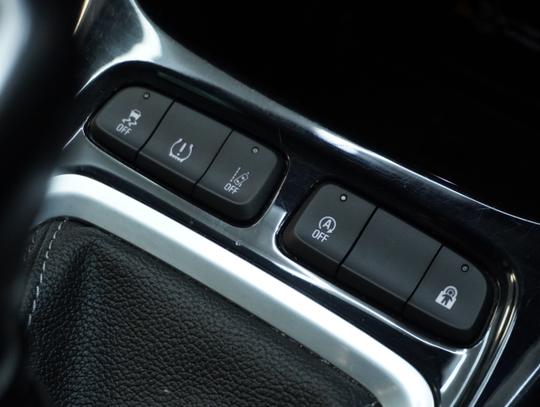 Vauxhall Crossland Photo 4c882024-f89c-497a-a37a-57be0da6e0de.jpg