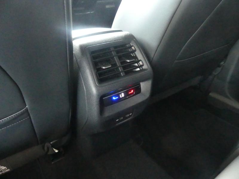 Volkswagen Tiguan Photo 4c8b125c-85c7-40df-bb8e-648a961134b0.jpg