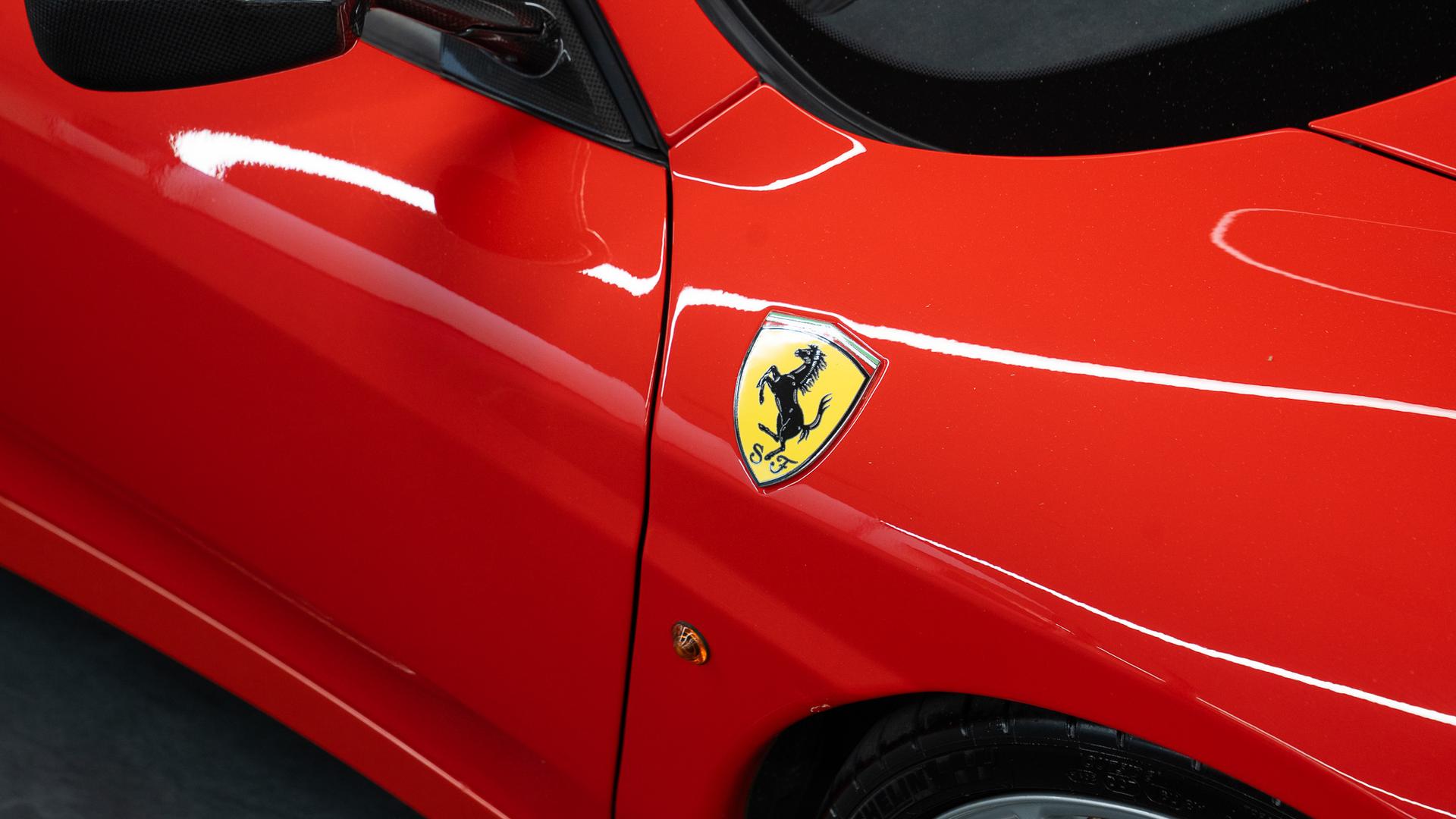 Ferrari 360 Photo 4c9ab6c2-a4f0-41b3-a6ca-c21220de276f.jpg