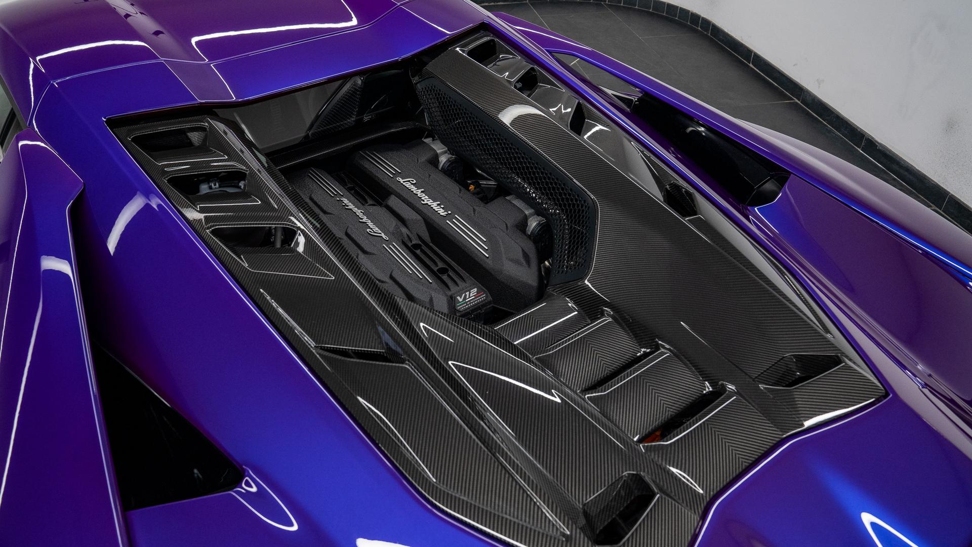 LAMBORGHINI Revuelto Photo 4ca58daf-8ea8-4c03-882d-30e9ddd12e52.jpg