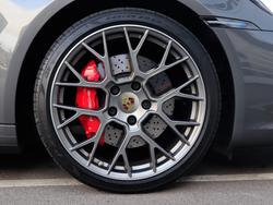 PORSCHE 911 Photo 4