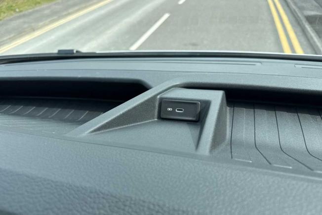 VOLKSWAGEN Crafter Photo 43