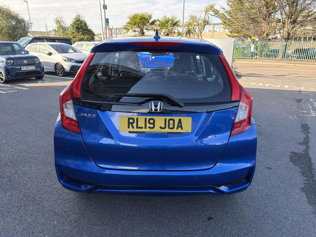 Honda Jazz Photo 4cdd21a2-a480-4955-a916-cdb2001005c0.jpg