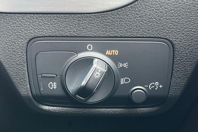 AUDI Q2 Photo 32