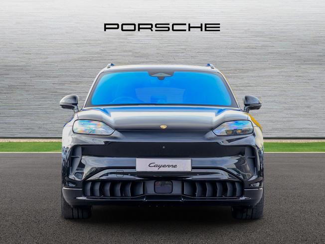 PORSCHE Cayenne Electric Photo 6
