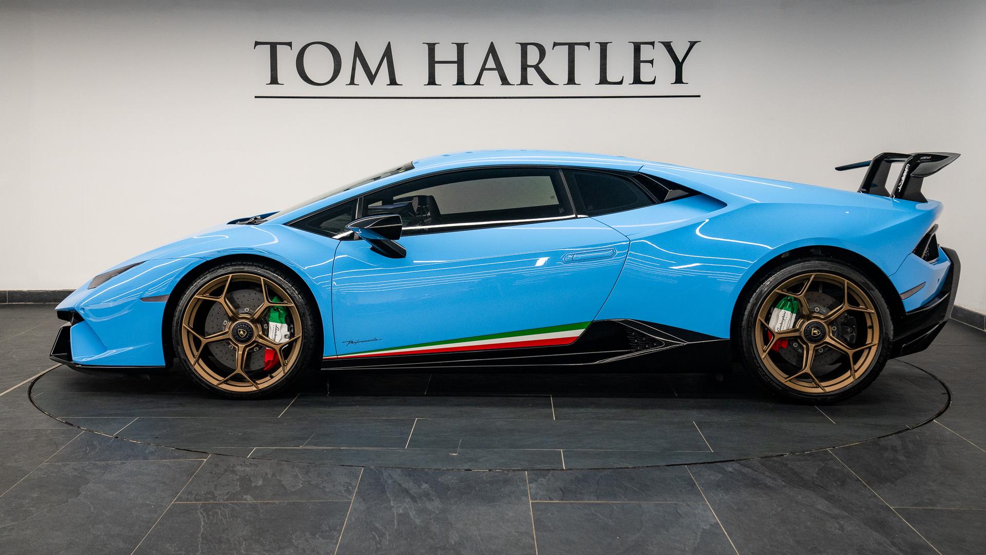 LAMBORGHINI Huracan Photo 4cf0fec6-d767-436e-b83d-3e581a96d46a.jpg