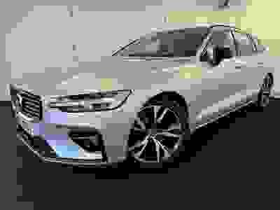 Used 2021 Volvo V60 ESTATE AUTOMATIC 2.0 B3 MHEV R-Design Estate 5dr Petrol Hybrid Auto Euro 6 (s/s) (163 ps) at Hodgson Car Sales